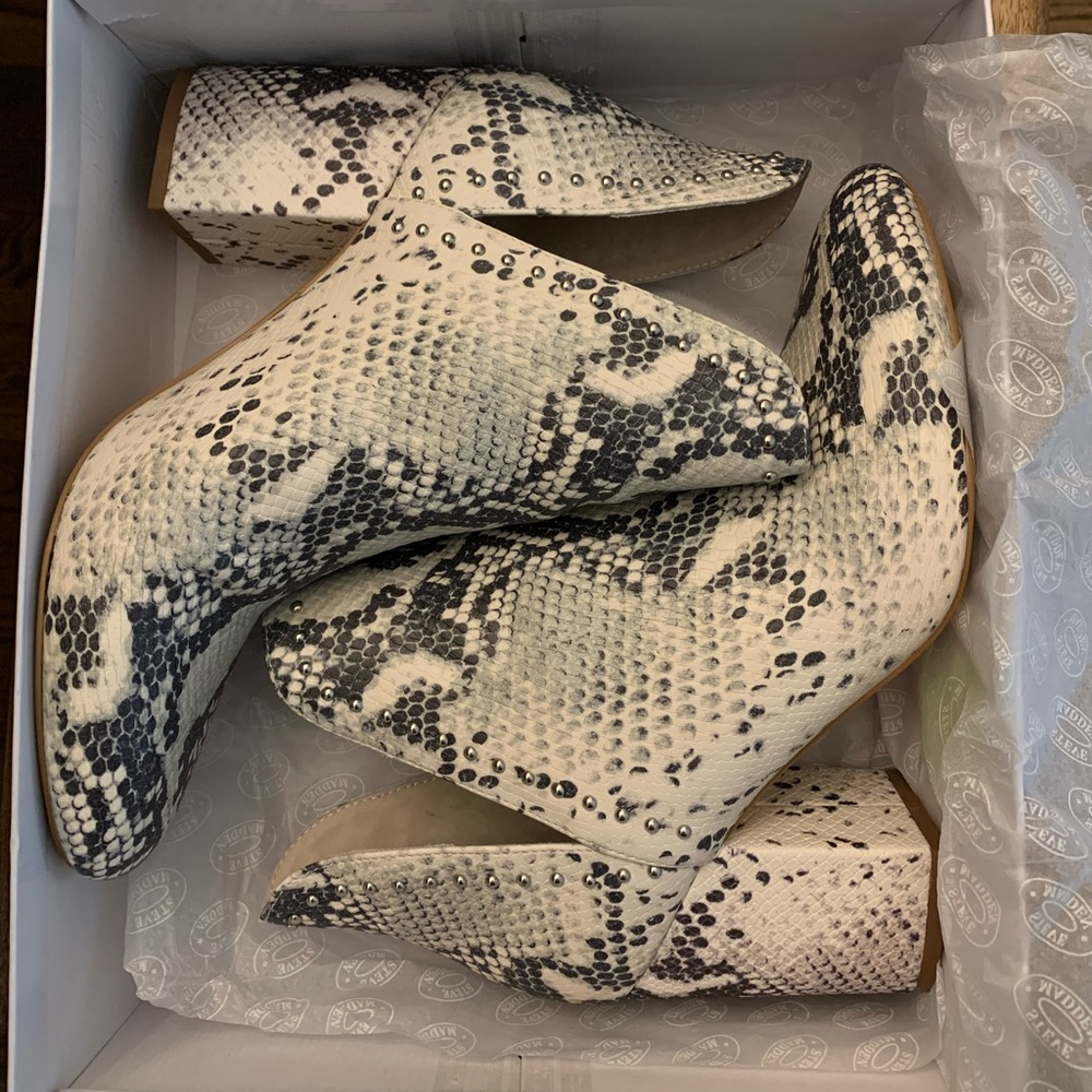 Steve Madden Rockstar Bootie in snakeskin